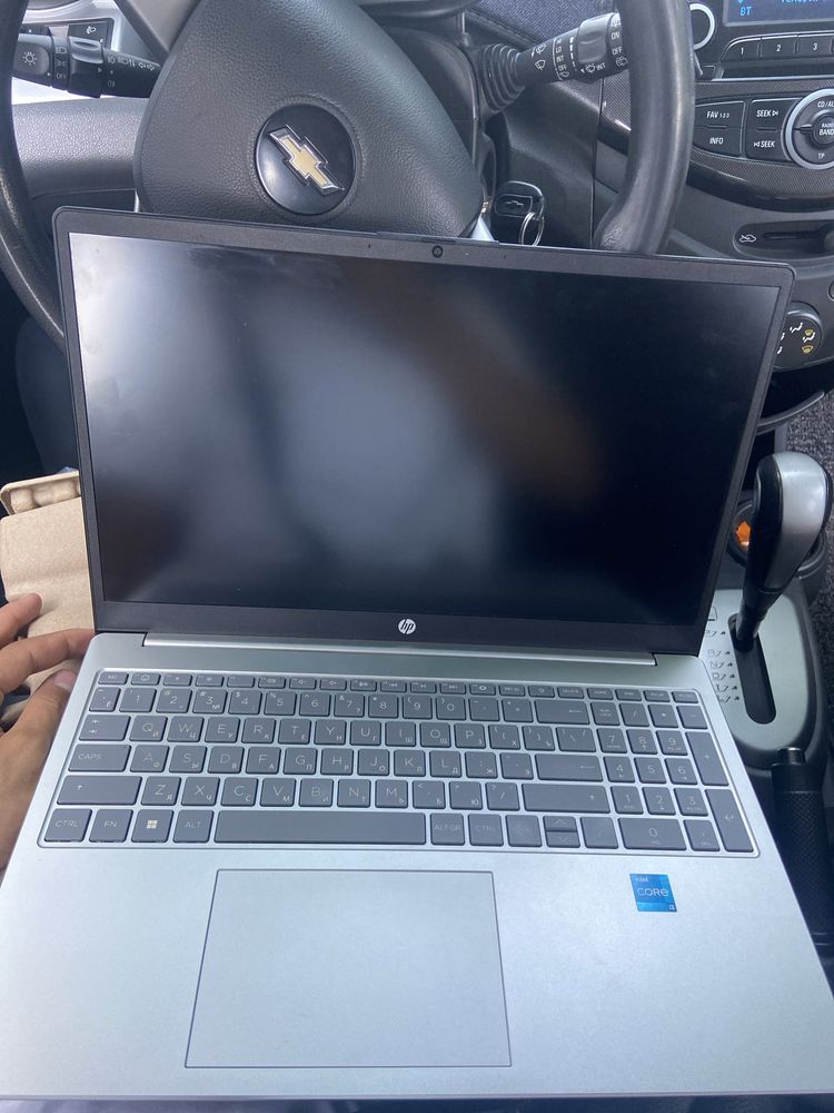 HP LAPTOP 15 8/512