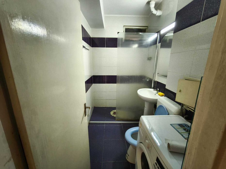 Vand apartament 2 camere ultracentral in zona Patria