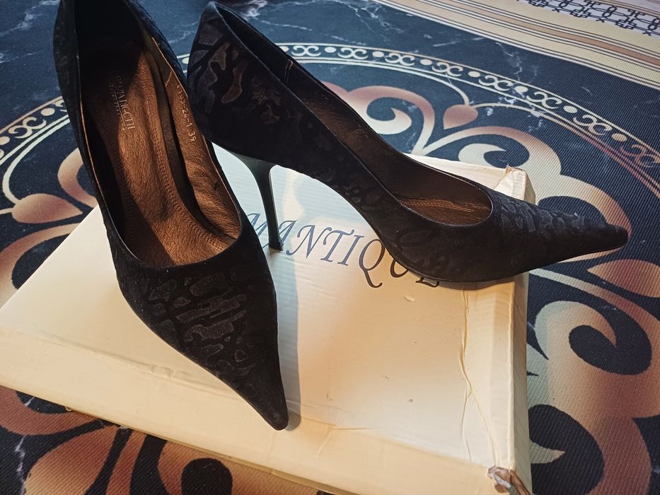 Pantofi piele stiletto in stare foarte buna