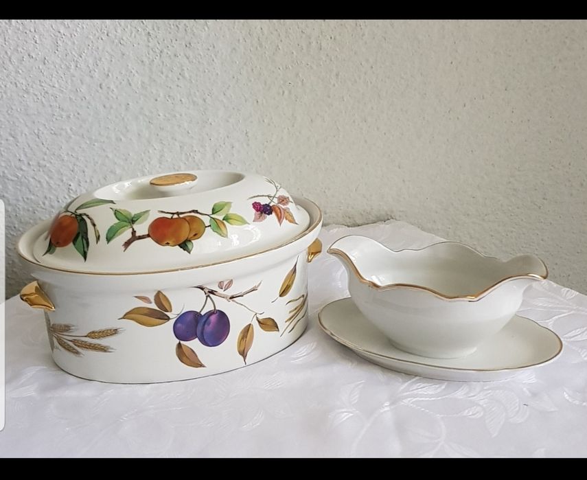 Supieră din portelan