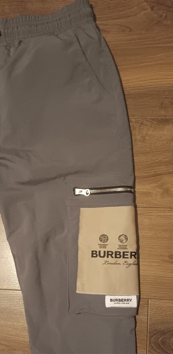 Burberry cargo сив