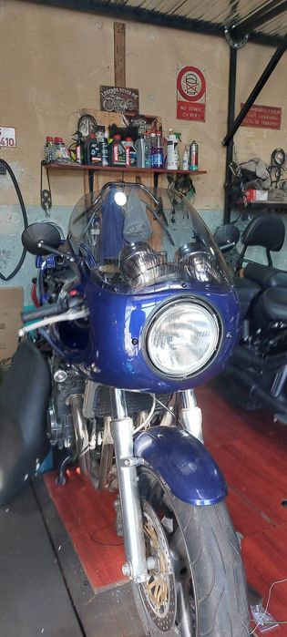 Suzuki GSX 750 Inazuma Cafe racer