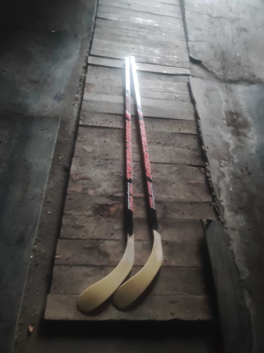 Клюшки хоккейные