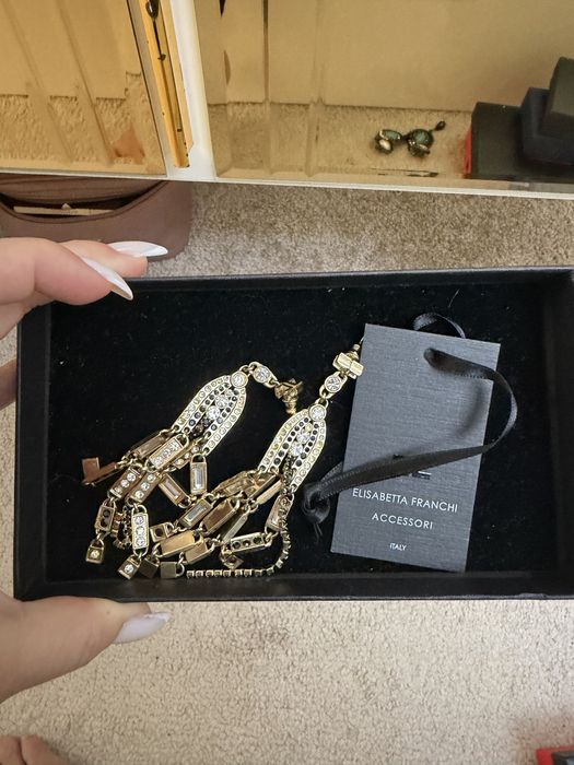 Елизабета Франчи обици