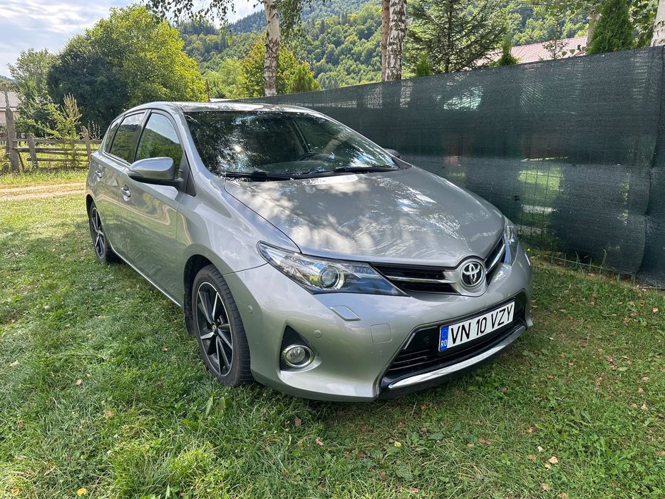 Toyota Auris 2.0 diesel,124cp