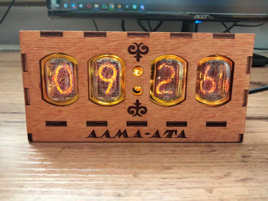 Газоразрядные часы "Алма-Ата"