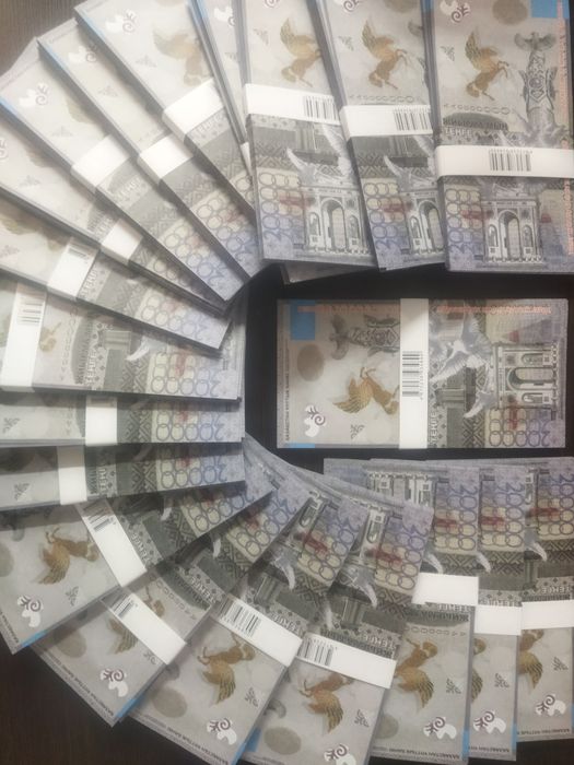 Бутафорские фальшивые тенге