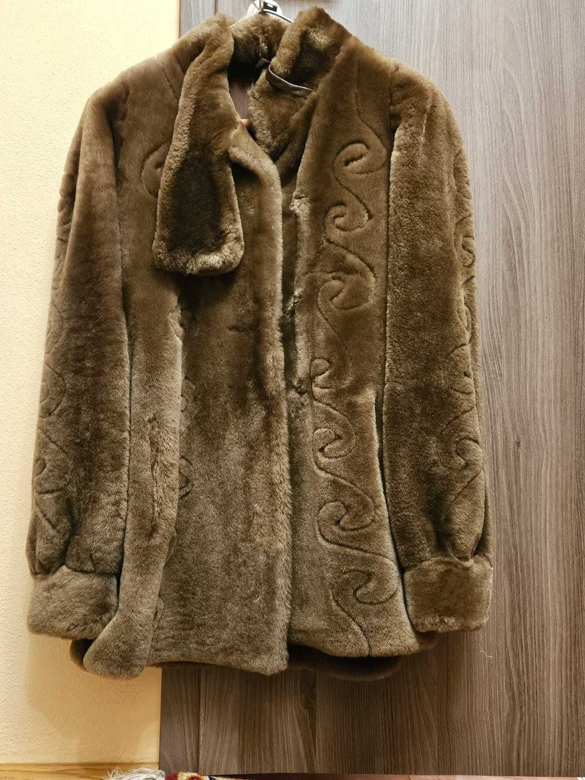 Haina dama originala Mouton Dore brun deschis
