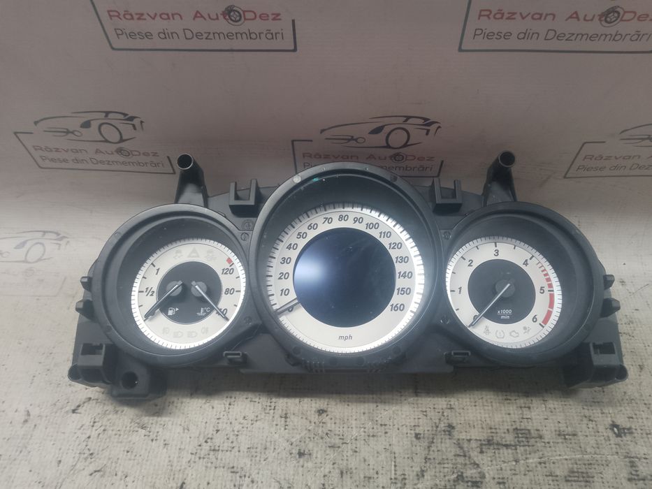 ceasuri bord uk  mercedes c-class w204 2.2 motorina 2011