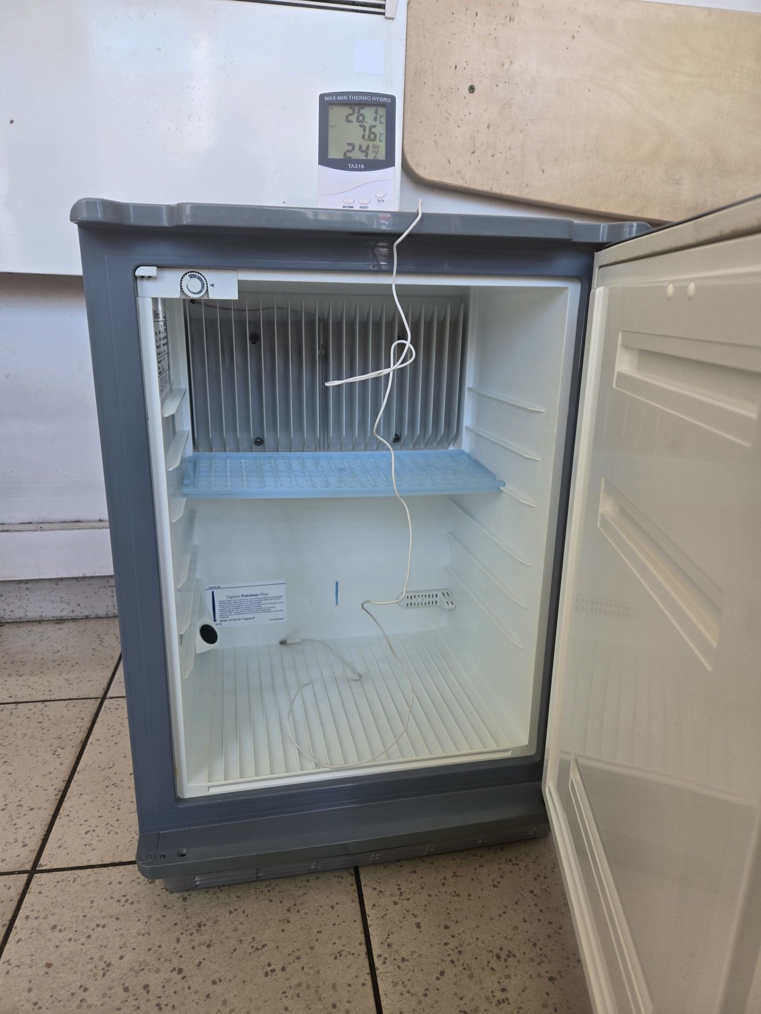 Racitor  Minibar  deosebit Dometic