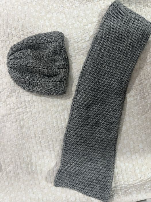 Женская зимня вязанная шапка с шарфом из нат.шерсти очень теплая