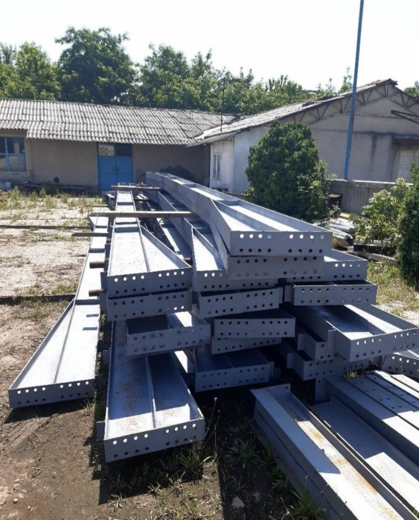 Vand hală metalică
