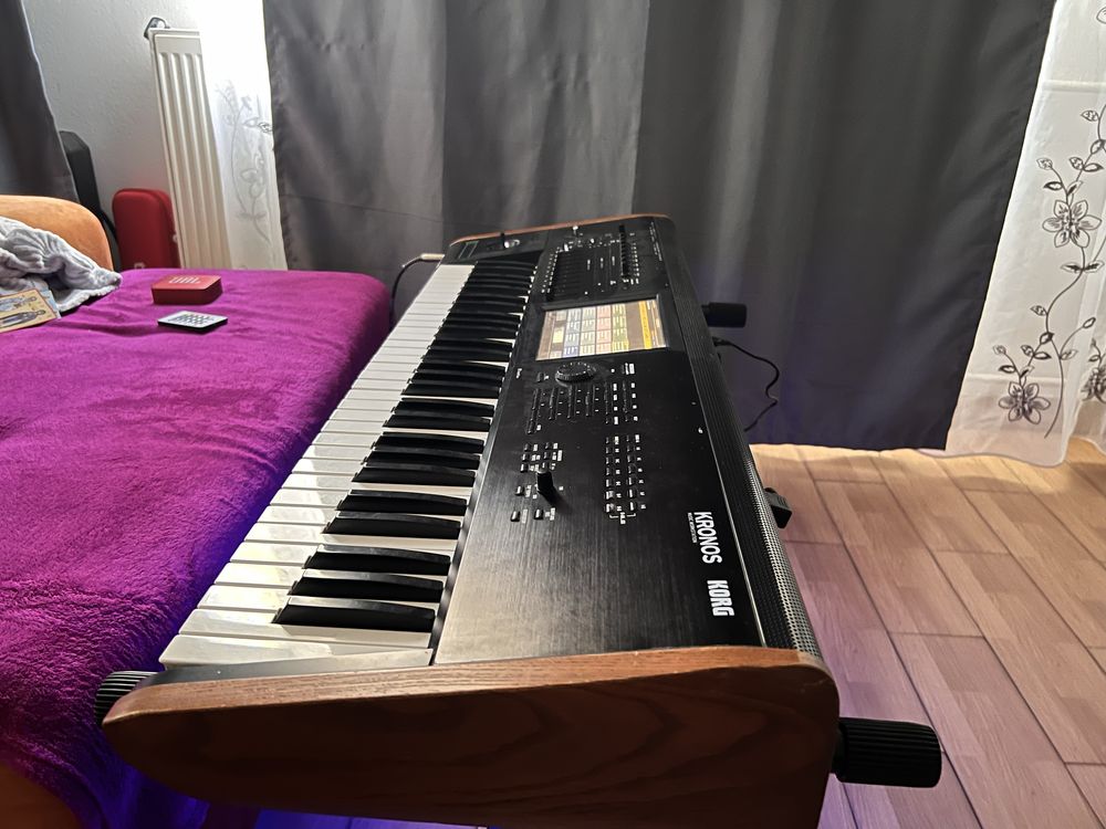 Korg kronos 2