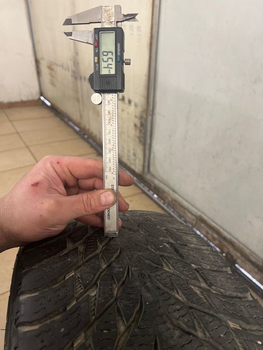 Vând două anvelope 225/55/r18. Sunt în stare excelentă