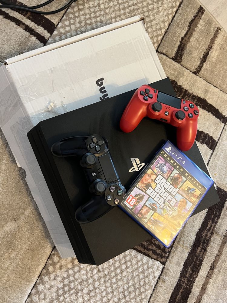Ps4 pro plus 2 Controllere