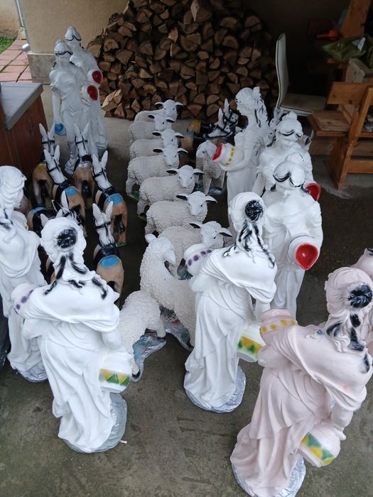 Статуетки за градини