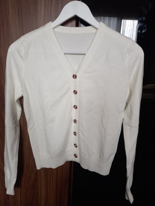 Жилетка чисто нова подарък блуза