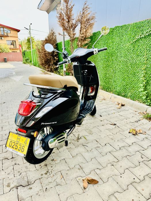 Vespa Primavera 50 / 80 cm3, permis categ B