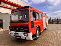 Mașina de pompieri VOLVO FL6 automată, înmatriculată și echipată