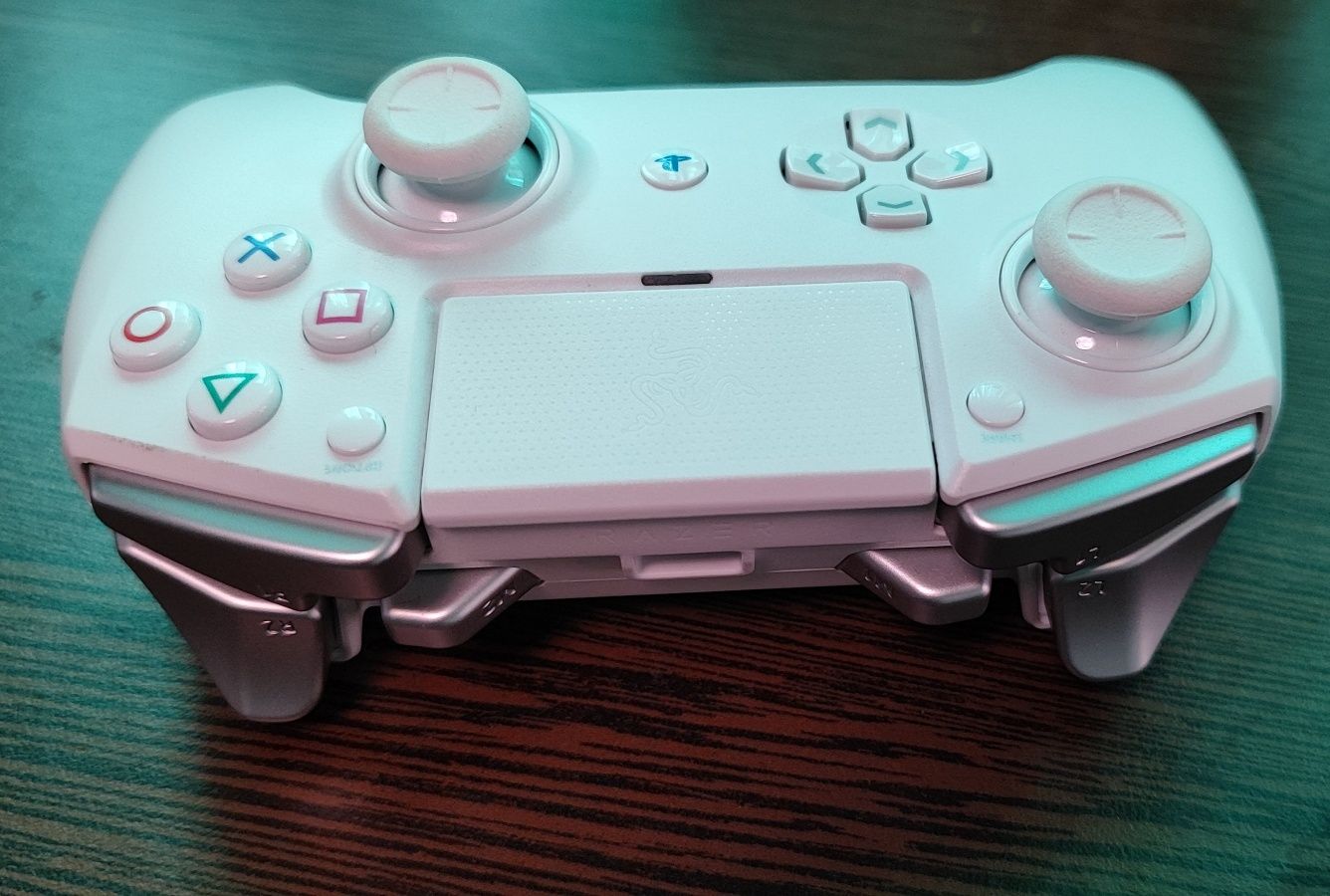 Controler PS4 Razer Raiju Tournament Edition Mercury White