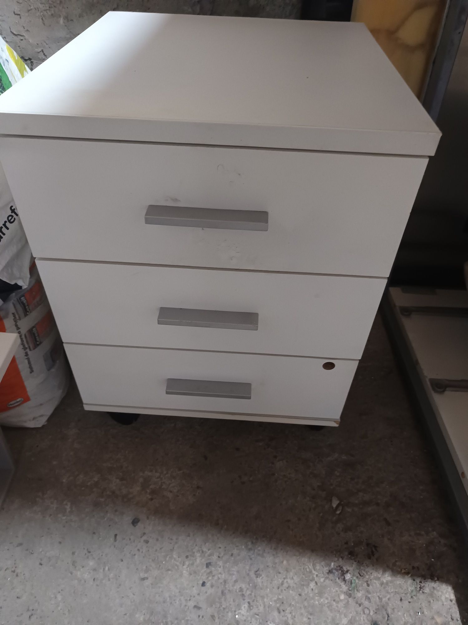 Rollbox încăpător cu 3 sertare in stare foarte buna