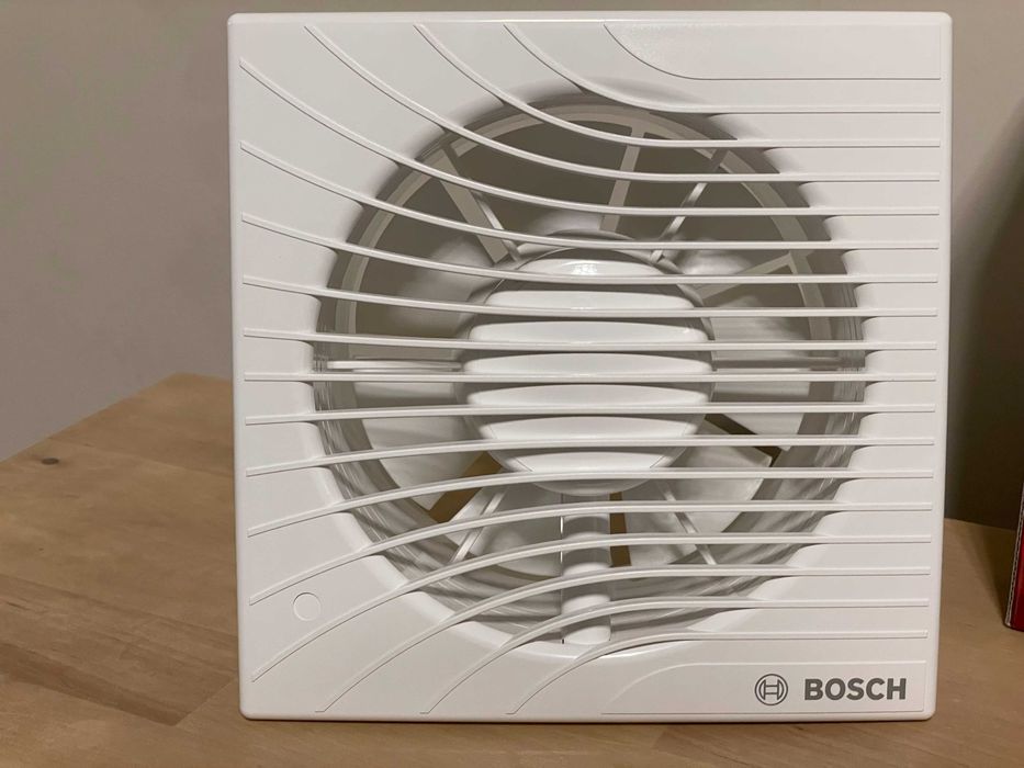 Вентилатор за баня Bosch F1300 W 150 - чисто нов