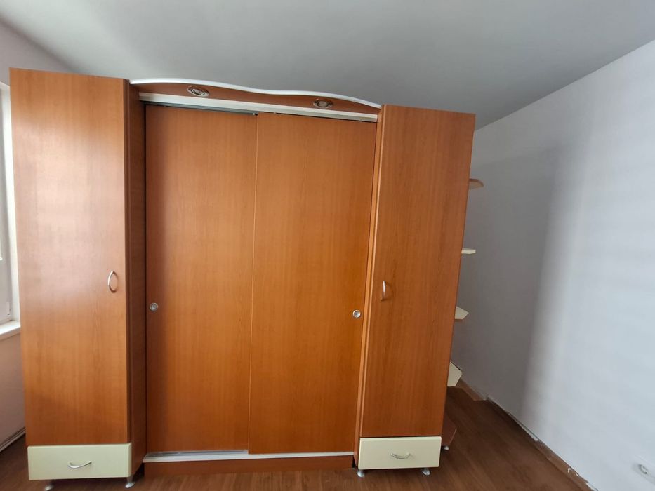 Vind dulap dormitor stare buna