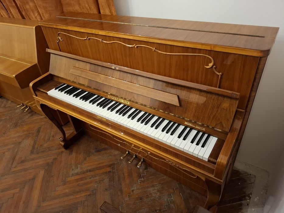 Pianina August Forster