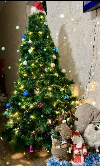 Продаю Новогоднюю елку