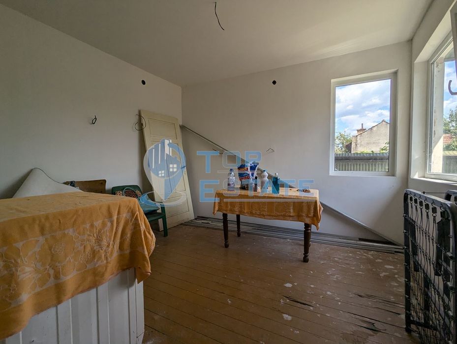 Продава се Къща в Полски Тръмбеш - 140 кв.м за 292 €/кв.м - Снимка #8