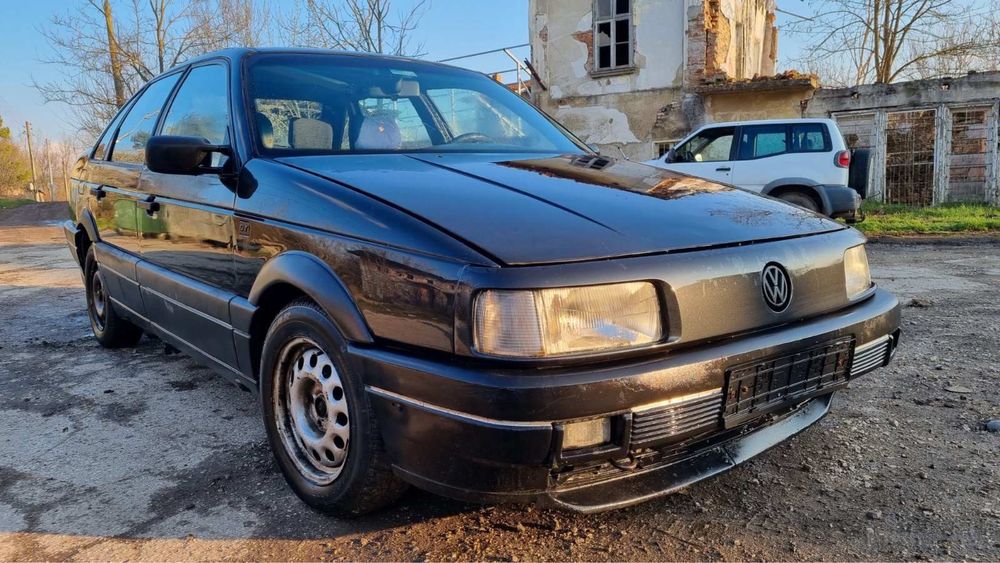 VW Passat B3 2.0 115ks na chasti Пасат на части