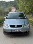 Vând Volkswagen Touran