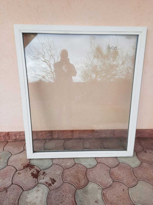 Ușă cu toc+geam termopan antiefractie, pretabil pt. exterior.