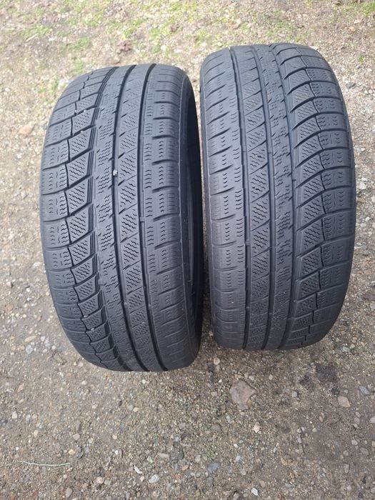 Vand 2 anvelope 215 50 17 bune de iarna ca noi