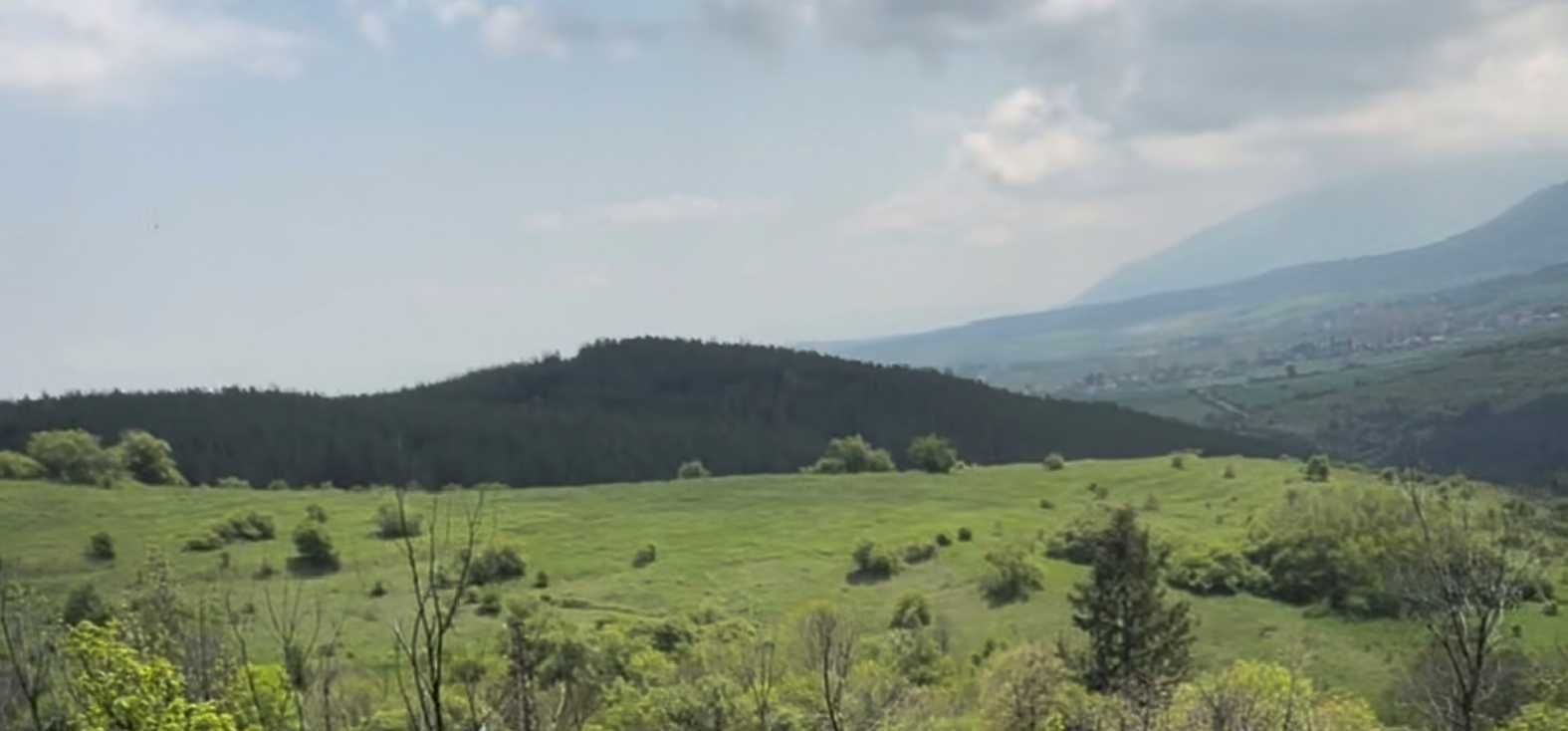 Парцел в гр. Банкя в с. Клисура