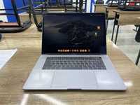 MacBook Pro 15' 16/512 i7 touchbar