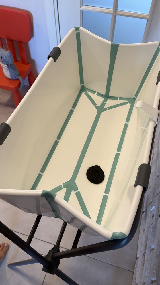 Stokke Flexi Bath - сгъваема вана за бебе