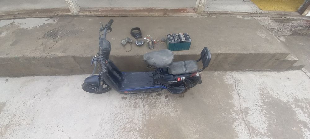 Akumlatr tuzatish kerak