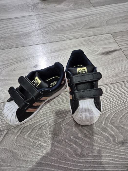 Adidas marime 23