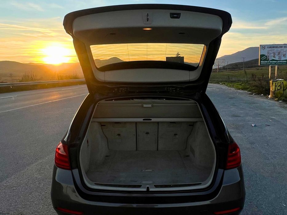 BMW 320d MODERN - Комби