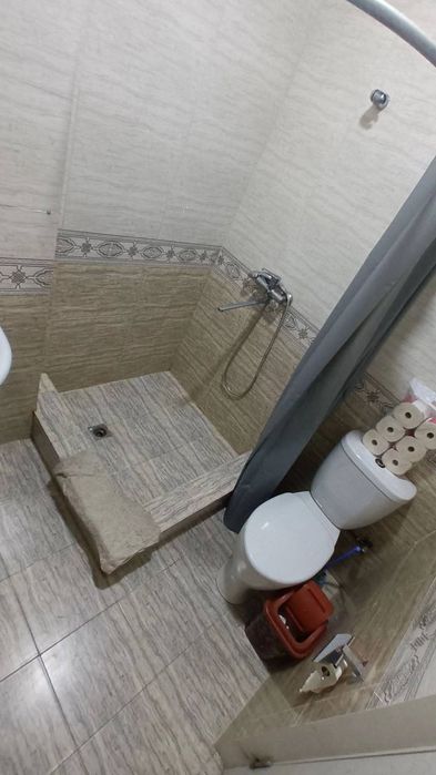 sergili 5mero Chinor 1xona sotiladi kadastri bor 1etaj Navastroyka