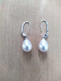 Cercei din argint cu perle albe lucrați manual