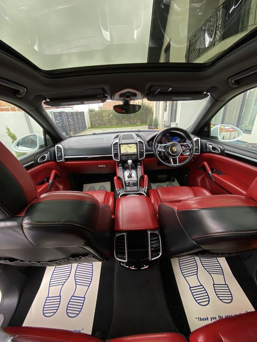Porsche Cayenne 3.0D // 2015 facelift