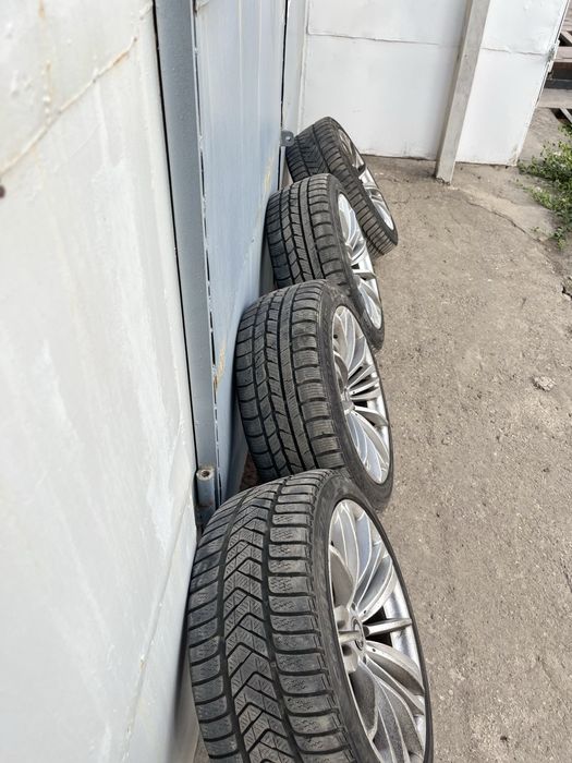 Продам 18ые диски от BMW.