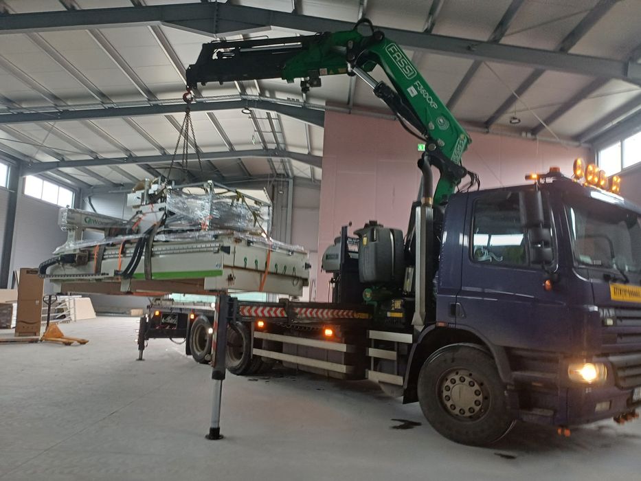 Transport inchiriere camion cu macara