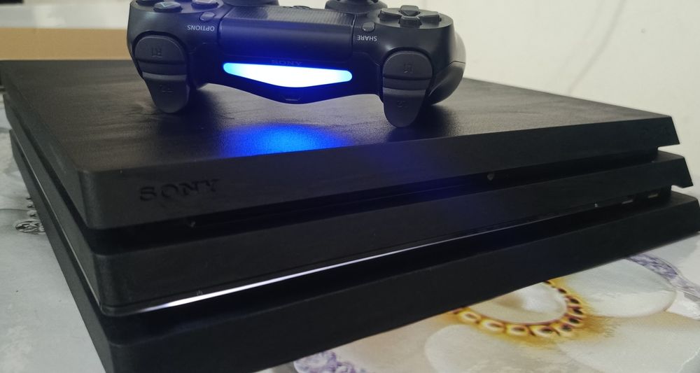 Play Station 4 pro
