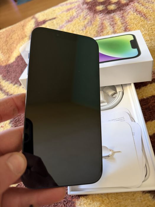 Iphone 14 Midnight  blue