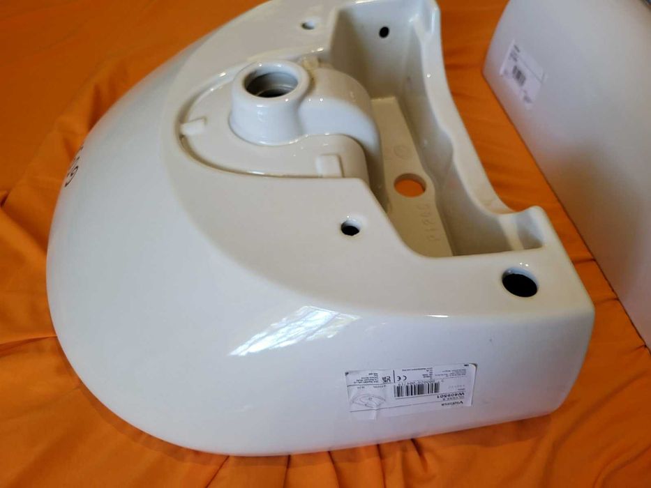 Комплект мивка с ботуш-Български, Нови; Мивка-Българска, използвана