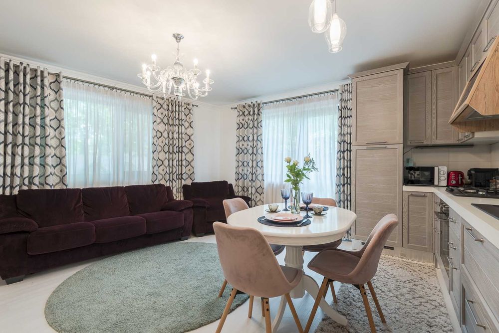 Apartament 3 camere-Dresing-Curte proprie