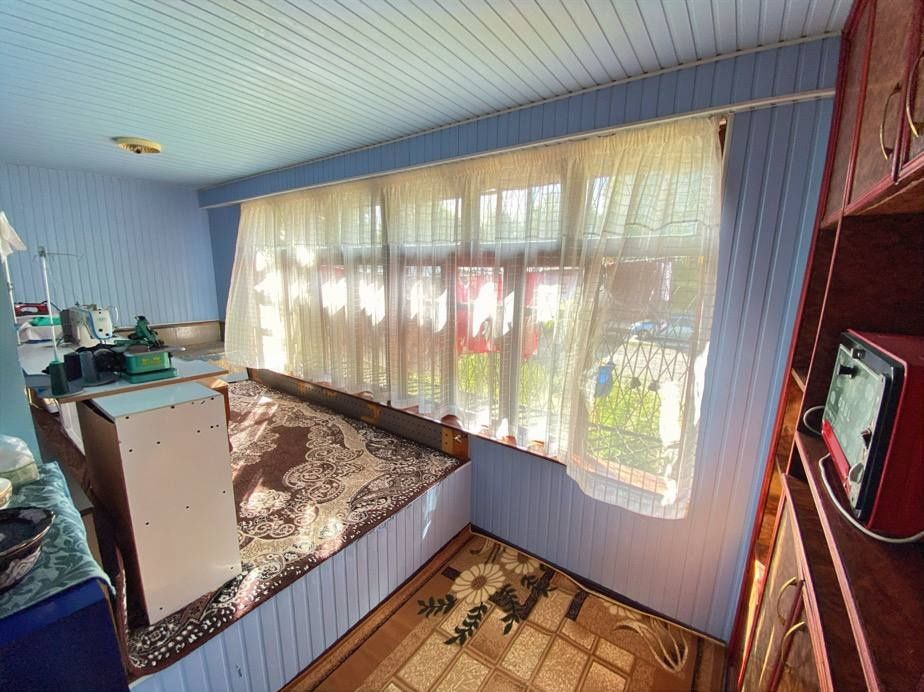 Чирчик 8 микрорайон 27 дом 2 хонали квартира сотилади